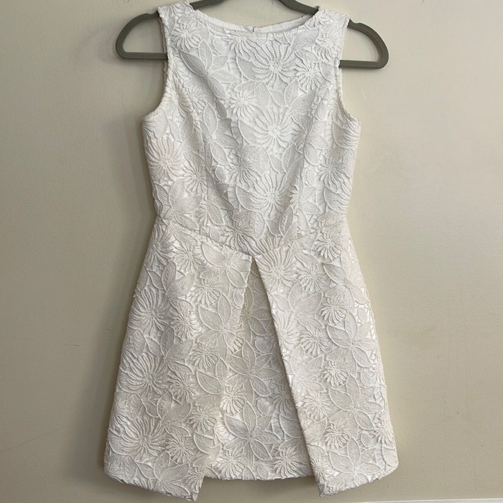 Revolve Elliatt Sleeveless Dress